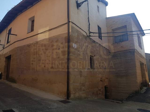 Casa-chalet en Venta en N/A en Ollauri