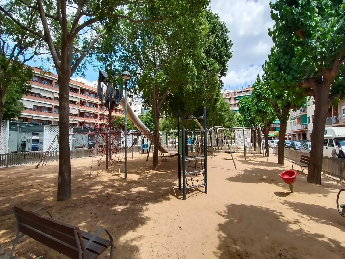 Parking de Piso en venta en Cornellà de Llobregat