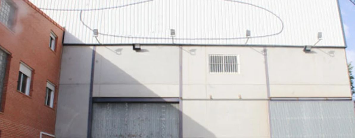 Vista exterior de Nau industrial en venda en Cobeja