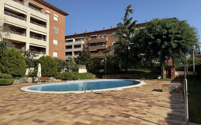 Piscina de Pis en venda en Sant Cugat del Vallès amb Aire condicionat, Terrassa i Piscina