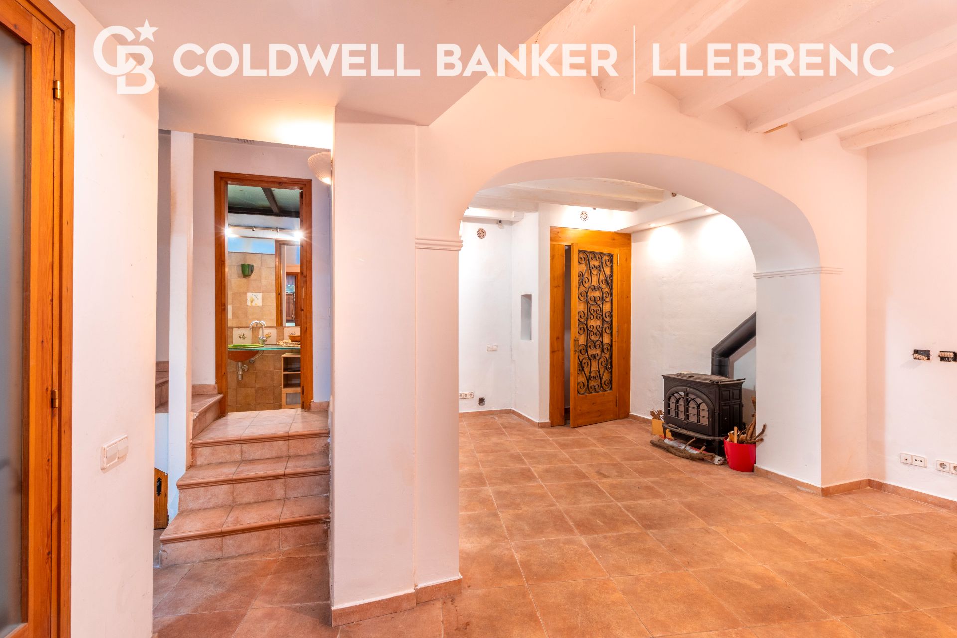 Duplex for sale in  Barcelona Capital  with Air Conditioner, Oven and Washing machine