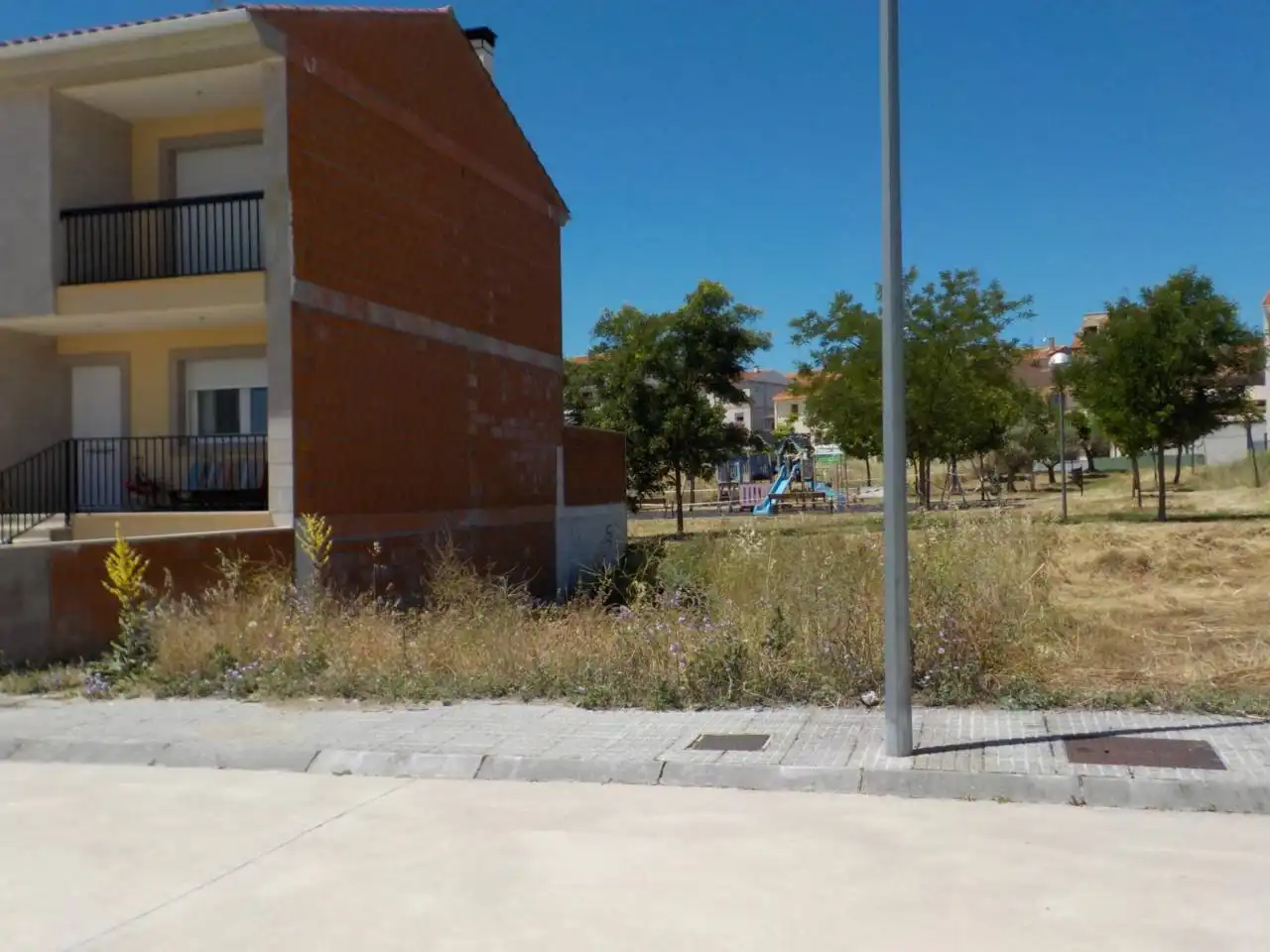 Terreno residencial en venta en Calle ALEJANDRO III 8