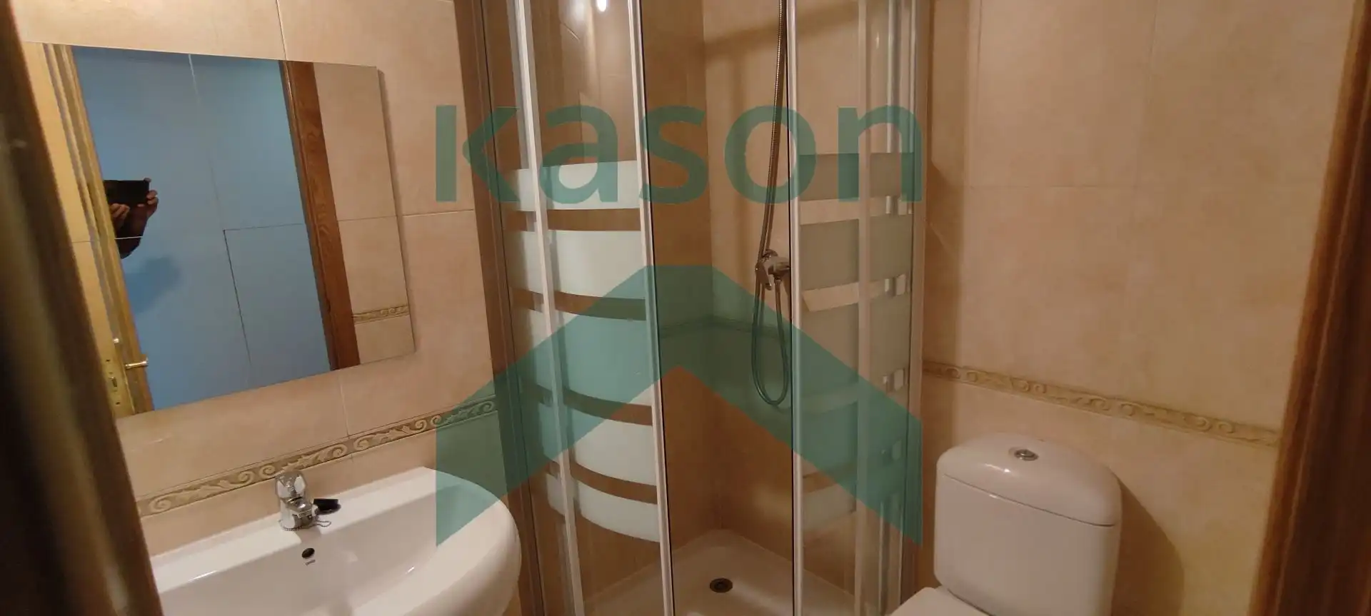 Bathroom of Attic for rent in Madrid  with Air Conditioner, Heating and Terrace