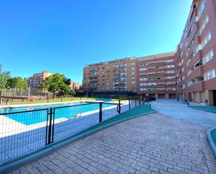 Swimming pool of Flat for sale in Móstoles  with Terrace and Swimming Pool