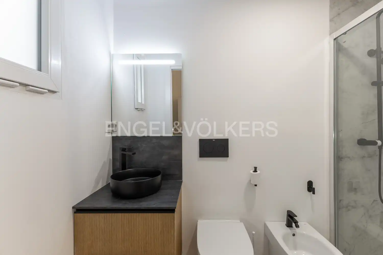 Baño de Piso en venta en Valencia con Aire acondicionado, Calefacción y Trastero