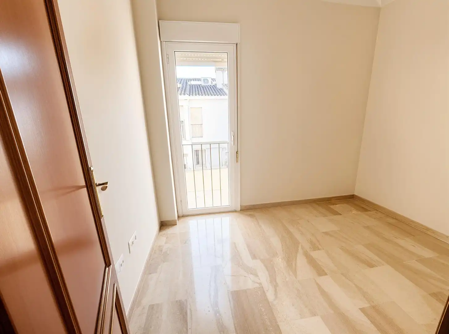 Balcony of Detached homes for sale in Utrera