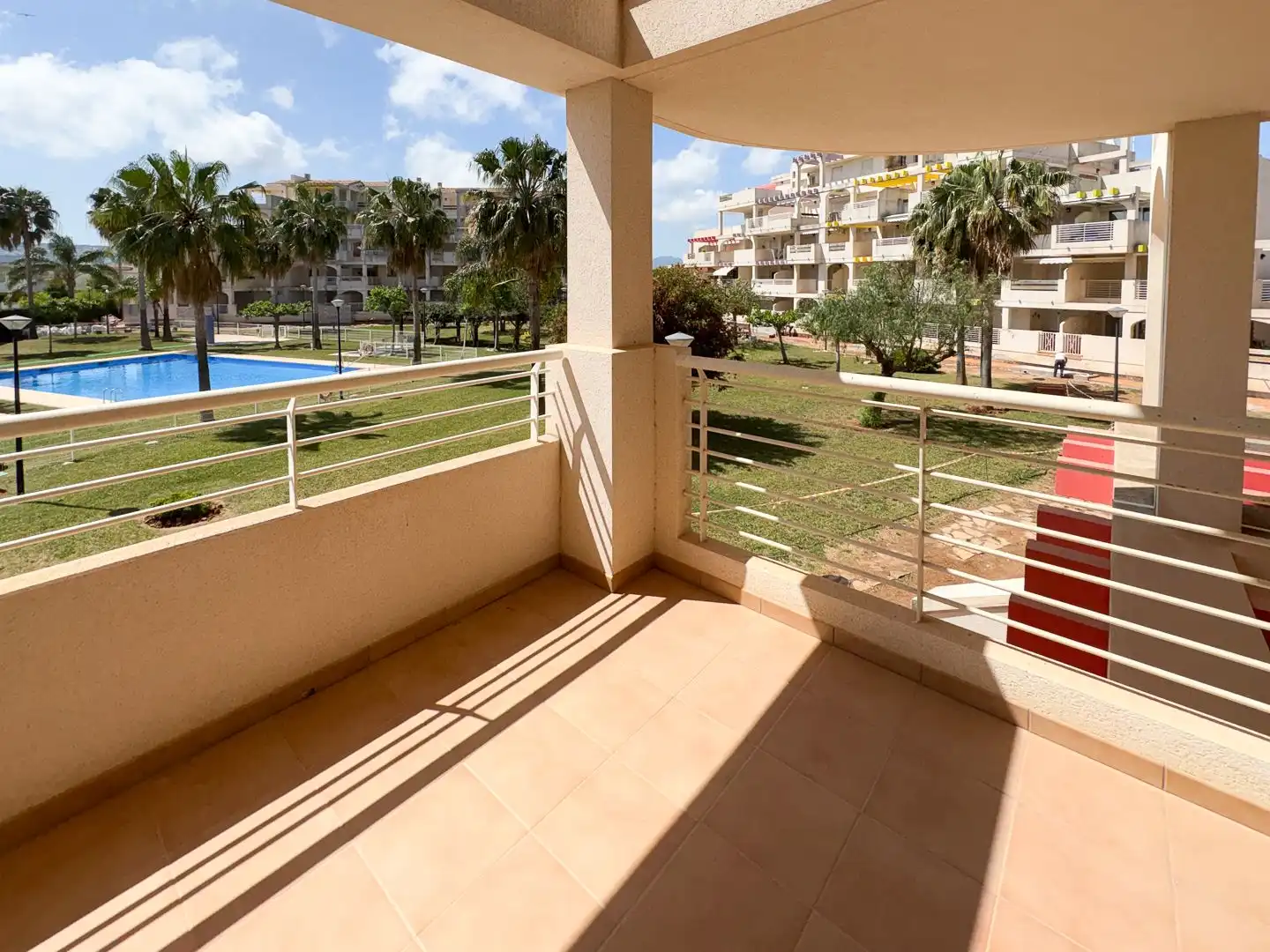 Terrassa de Apartament en venda en Dénia amb Aire condicionat, Calefacció i Jardí privat