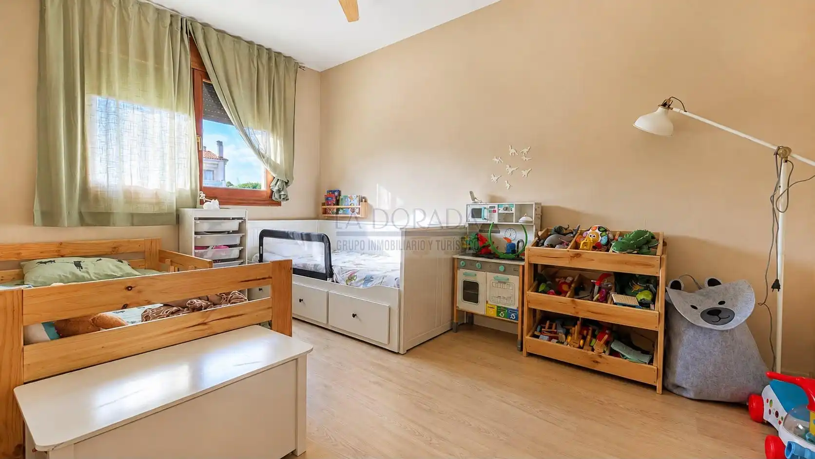 Schlafzimmer von Einfamilien-Reihenhaus zum Verkauf in Mont-roig del Camp mit Klimaanlage, Terrasse und Abstellraum