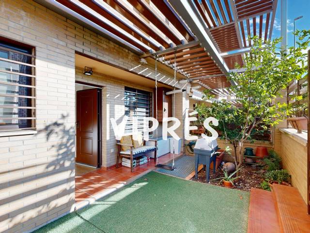 Casa adosada en Venta en Mejostilla