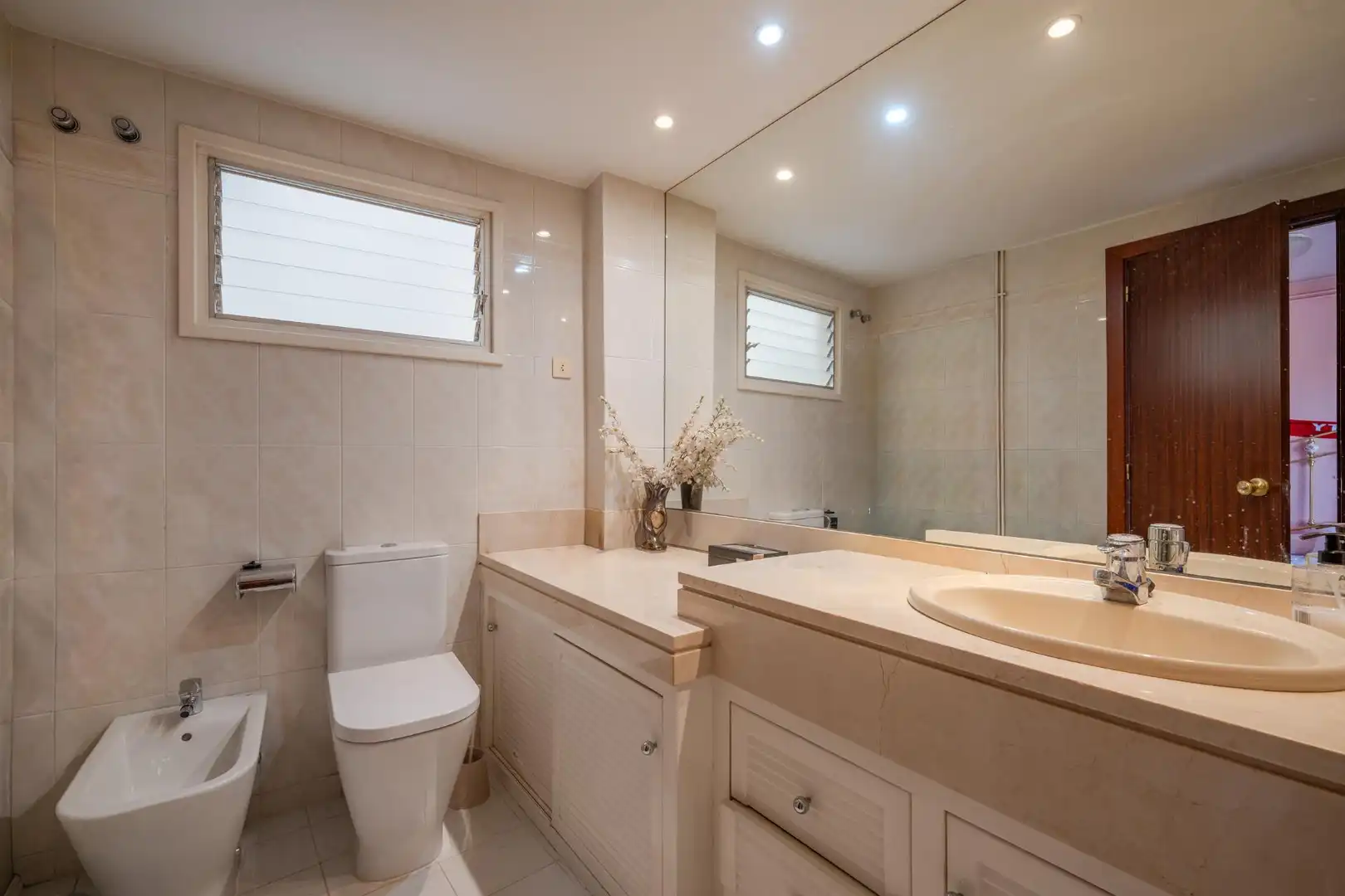 Bany de Apartament en venda en Girona amb Calefacció, Terrassa i Balcó