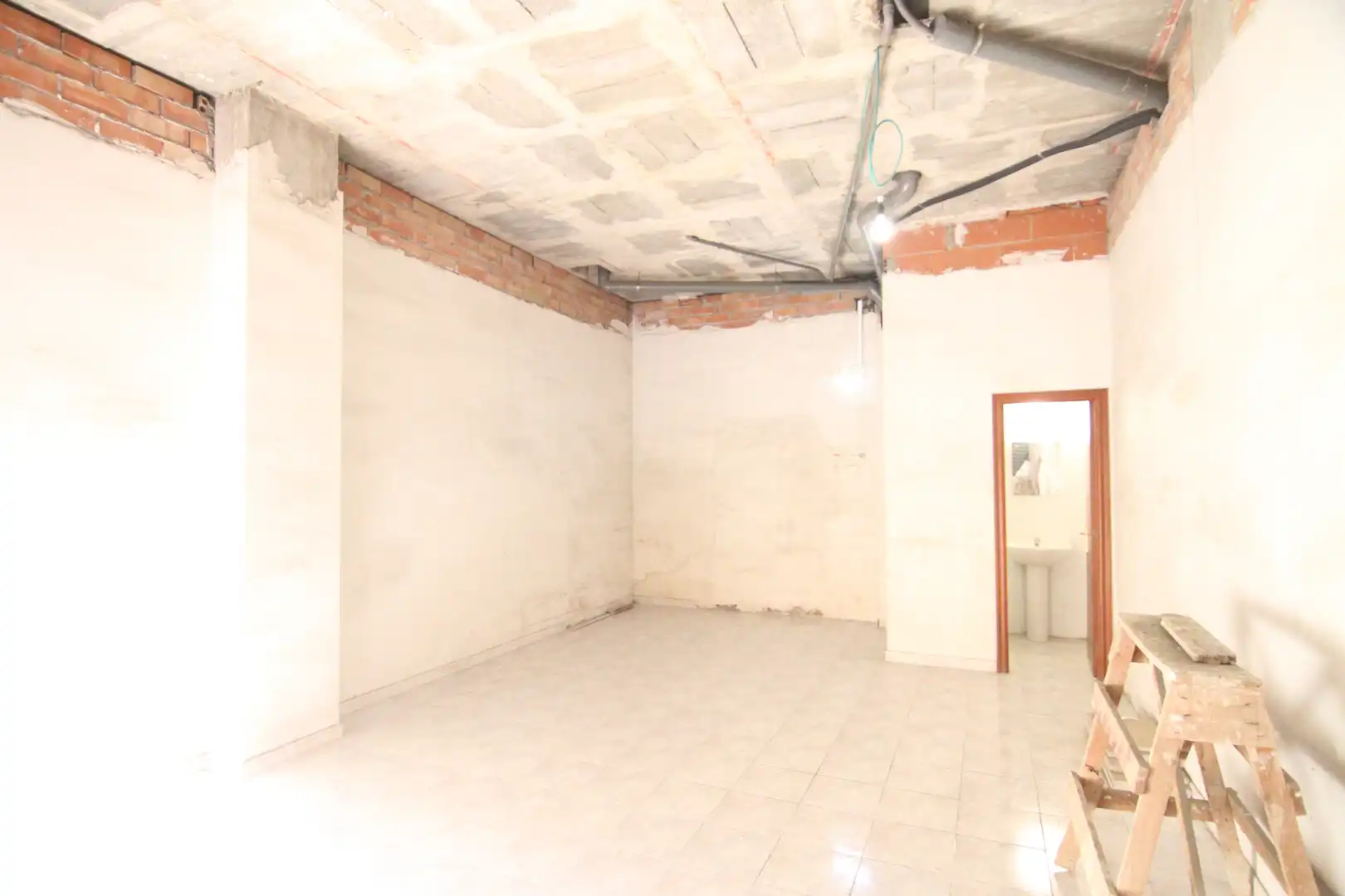 Local comercial de lloguer a Olesa de Montserrat, imagen 3