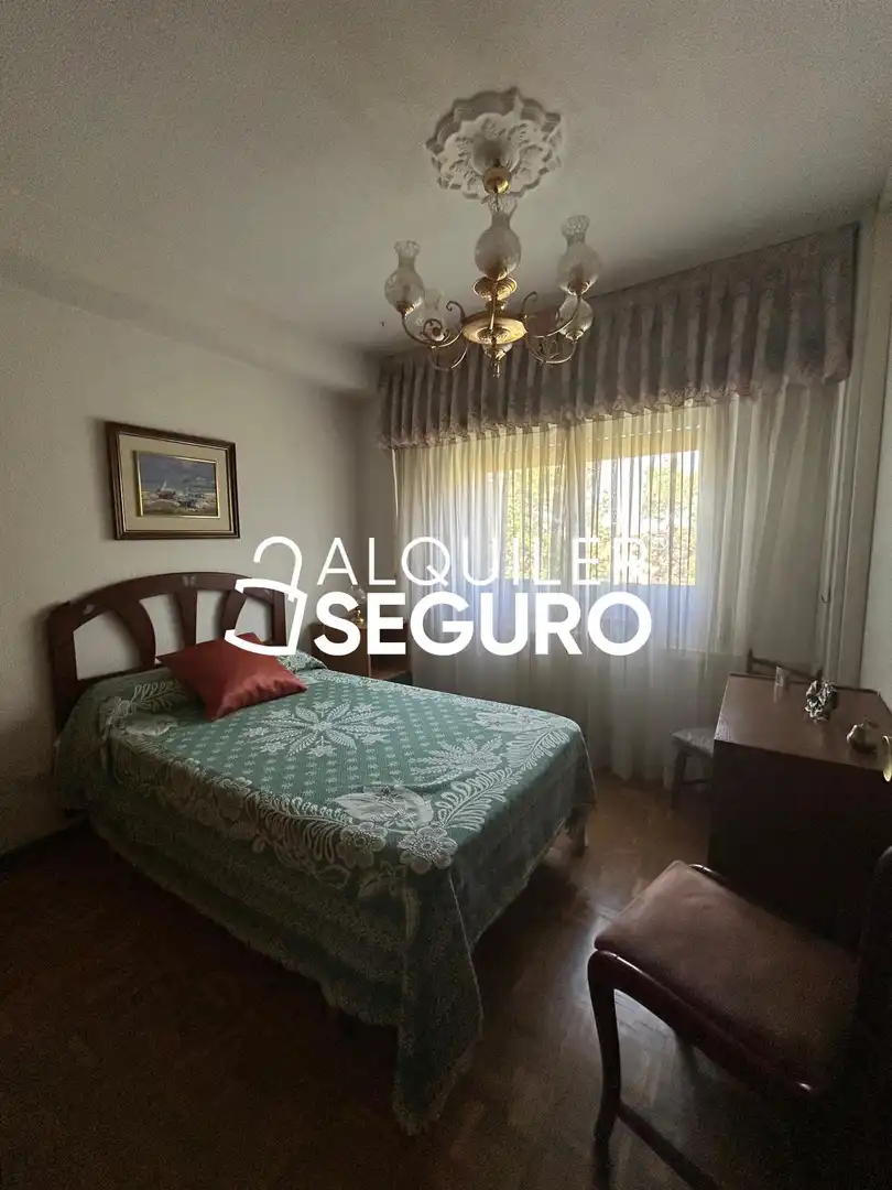 Schlafzimmer von Wohnung zur Miete in Alcalá de Henares mit Heizung, Terrasse und Möbliert