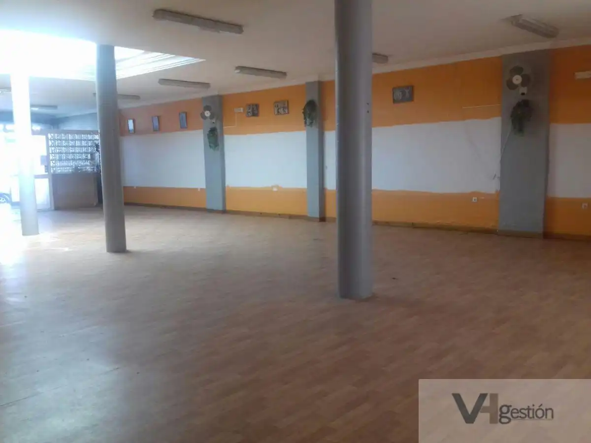 Local commercial à vendre à Villamartín, imagen 2