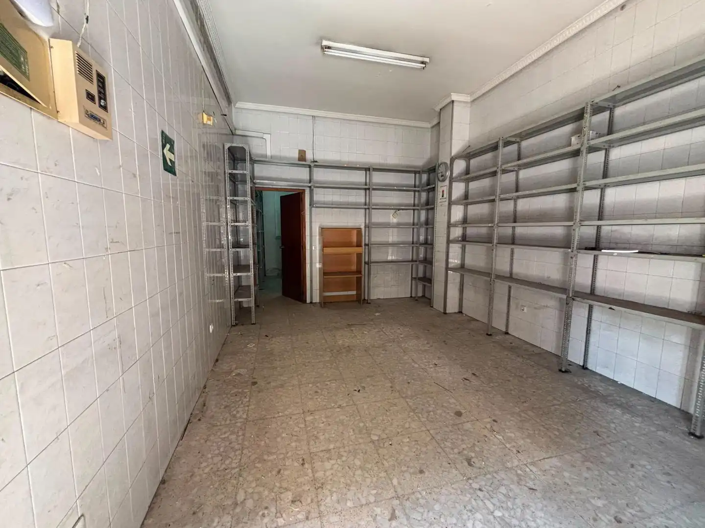 Local comercial en venda a Villaverde