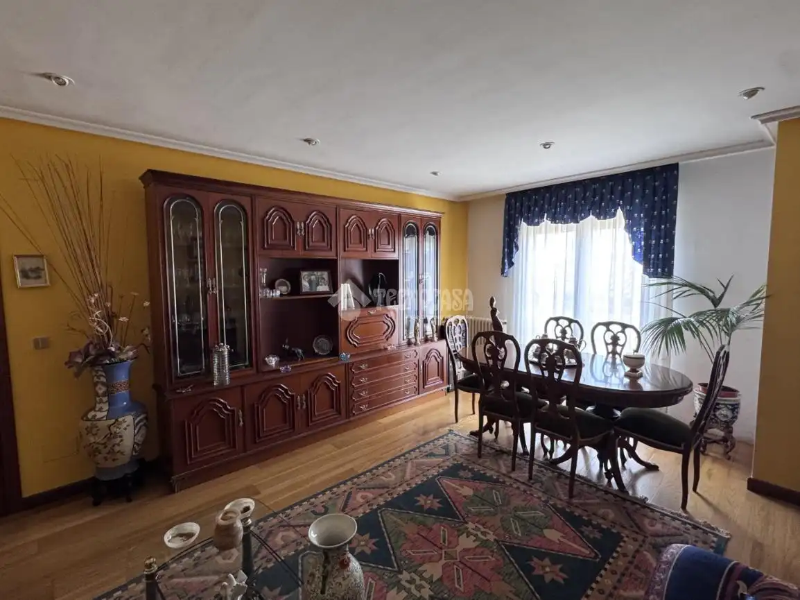Esszimmer von Gebäude zum Verkauf in Villaquilambre