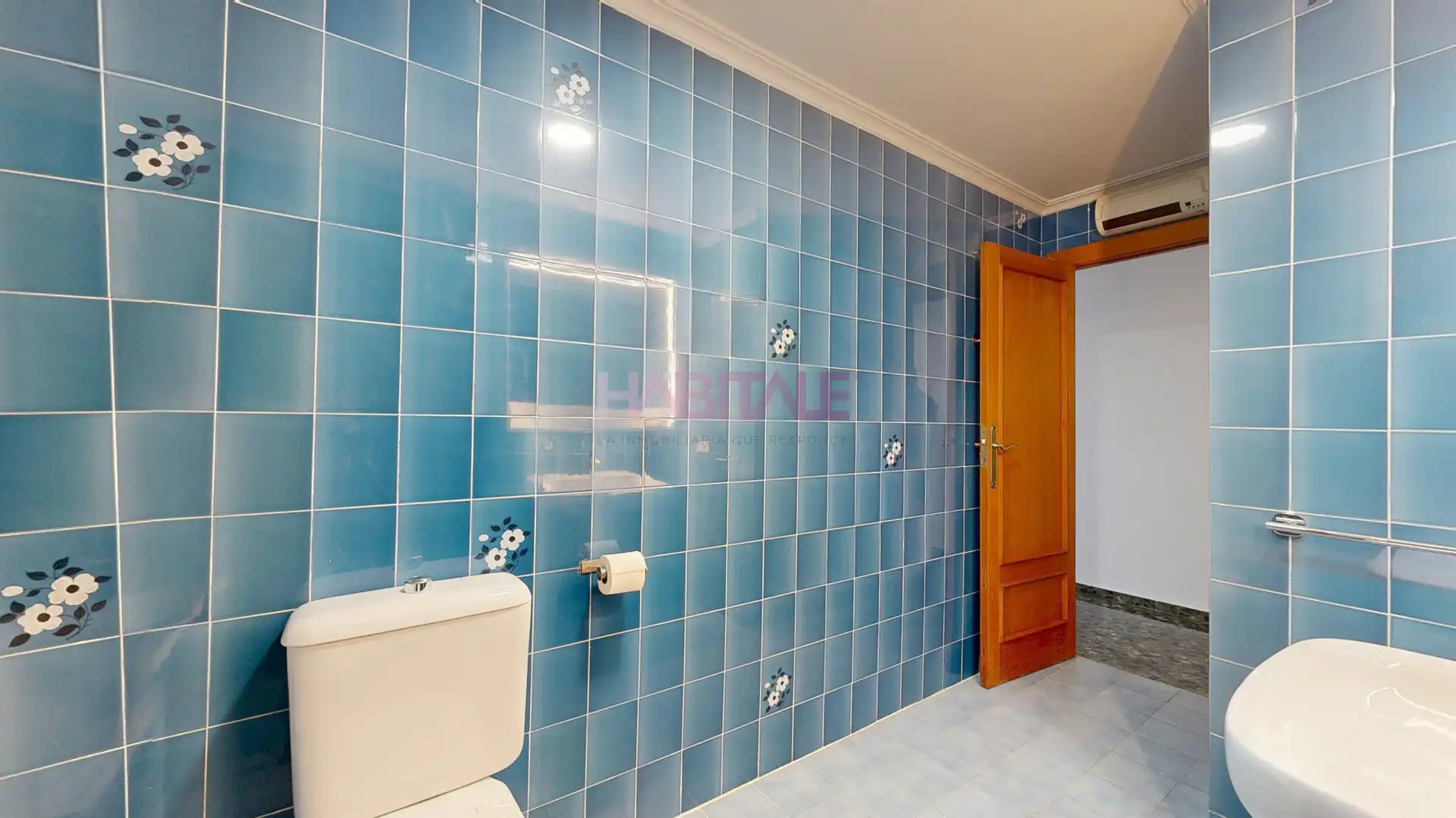 Bathroom of Flat for rent in Torrent