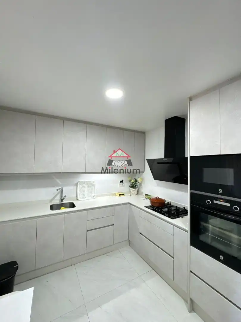Chalet con terraza en venta en Calle Árbol de la Cigüeña, imagen 12