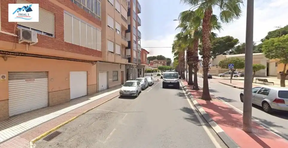 Vista exterior de Pis en venda en Sax