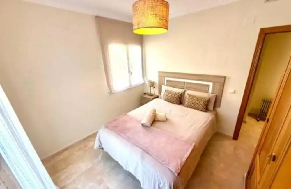 Dormitori de Dúplex de lloguer en Marbella amb Aire condicionat, Terrassa i Piscina
