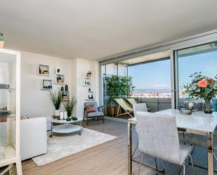 Living room of Apartment for sale in  Barcelona Capital  with Air Conditioner, Heating and Parquet flooring