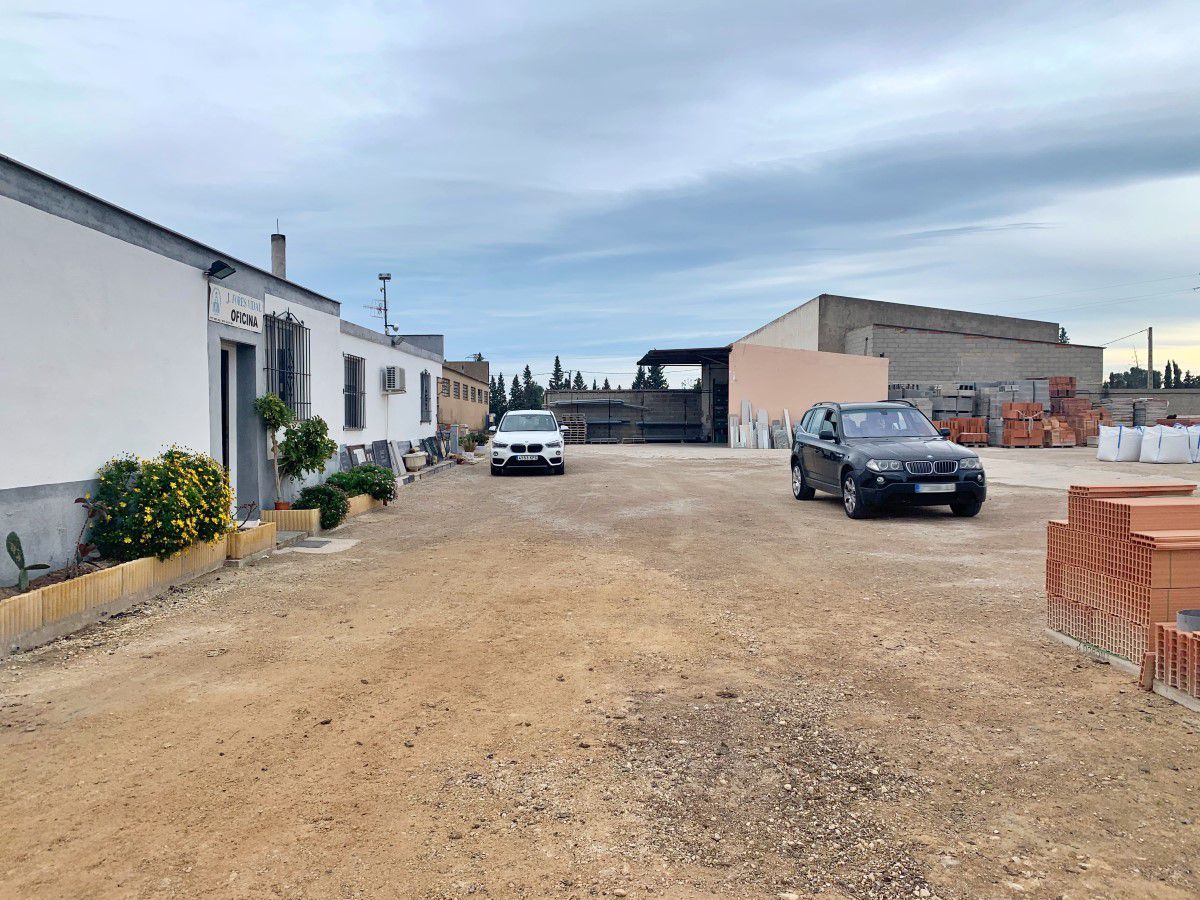 Parking of Industrial buildings for sale in Roquetes