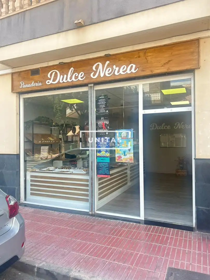 Local comercial en traspàs a Calle RAFAEL ALTAMIRA 8