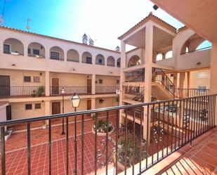 Vista exterior de Estudi en venda en Orihuela amb Terrassa
