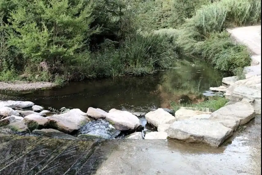 Piscina de Terreno en venta en Castellar del Vallès
