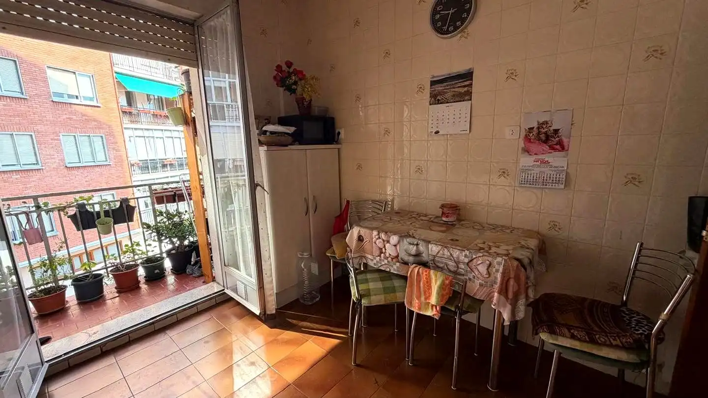 Cocina de Piso en venta en  Logroño con Calefacción, Terraza y Amueblado