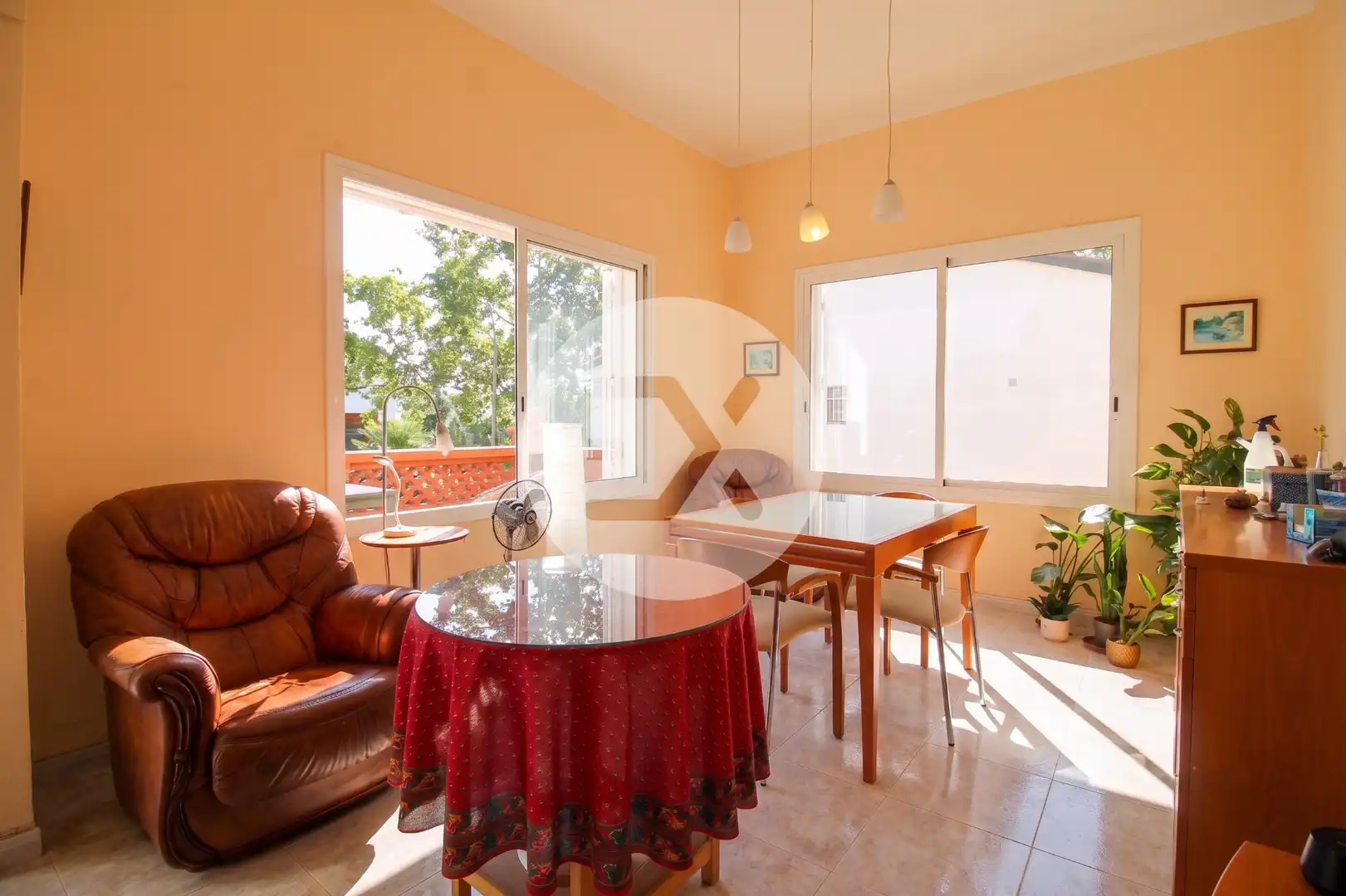 Menjador de Casa o xalet en venda en Castelldefels amb Jardí privat i Terrassa
