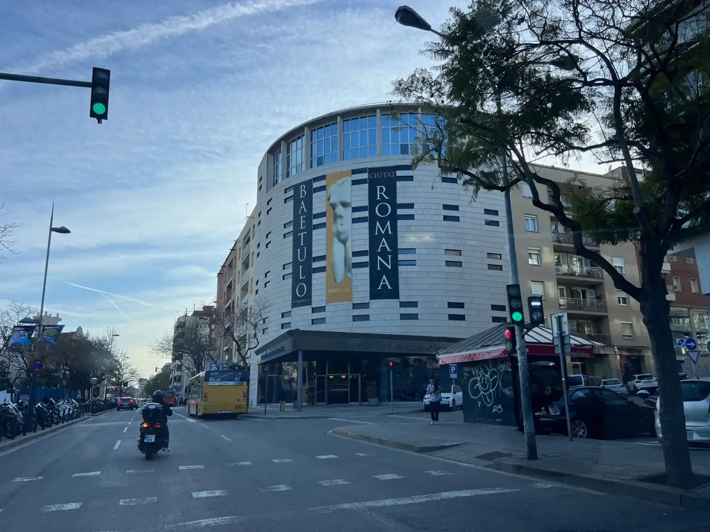 Außenansicht von Erdgeschoss zum Verkauf in Badalona