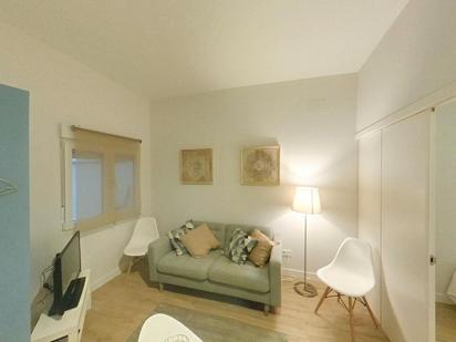 Flat to rent in Calle de Vinaroz, Ciudad Jardín