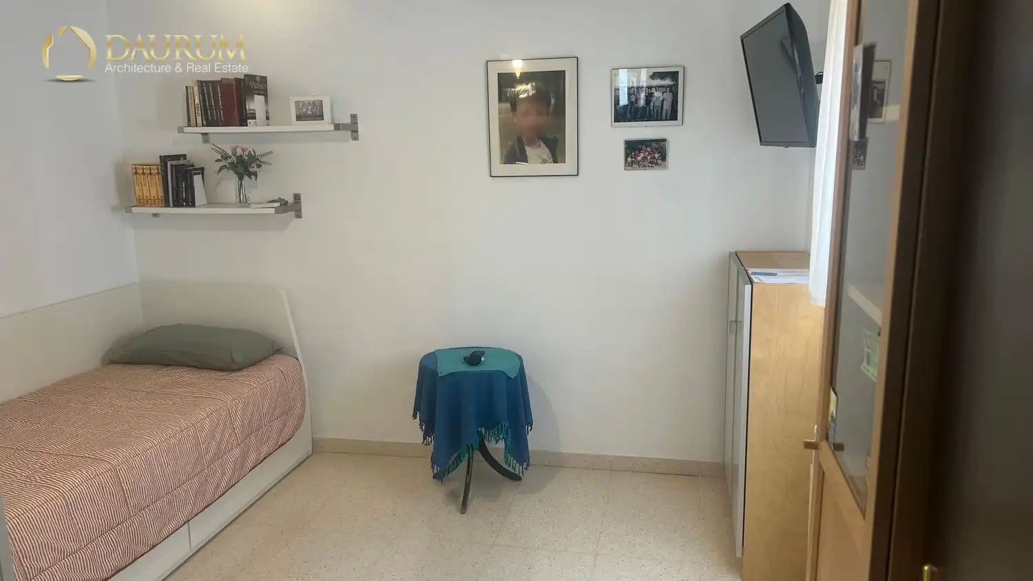 Habitación de Casa adosada en venta en Montequinto con Aire acondicionado, Calefacción y Terraza