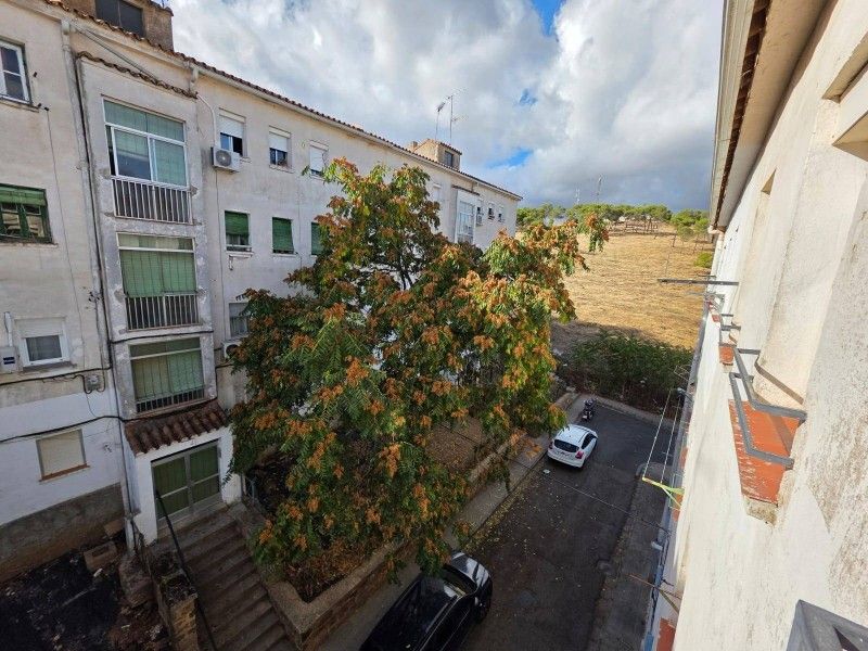 Exterior view of Flat for sale in Monroy  with Private garden