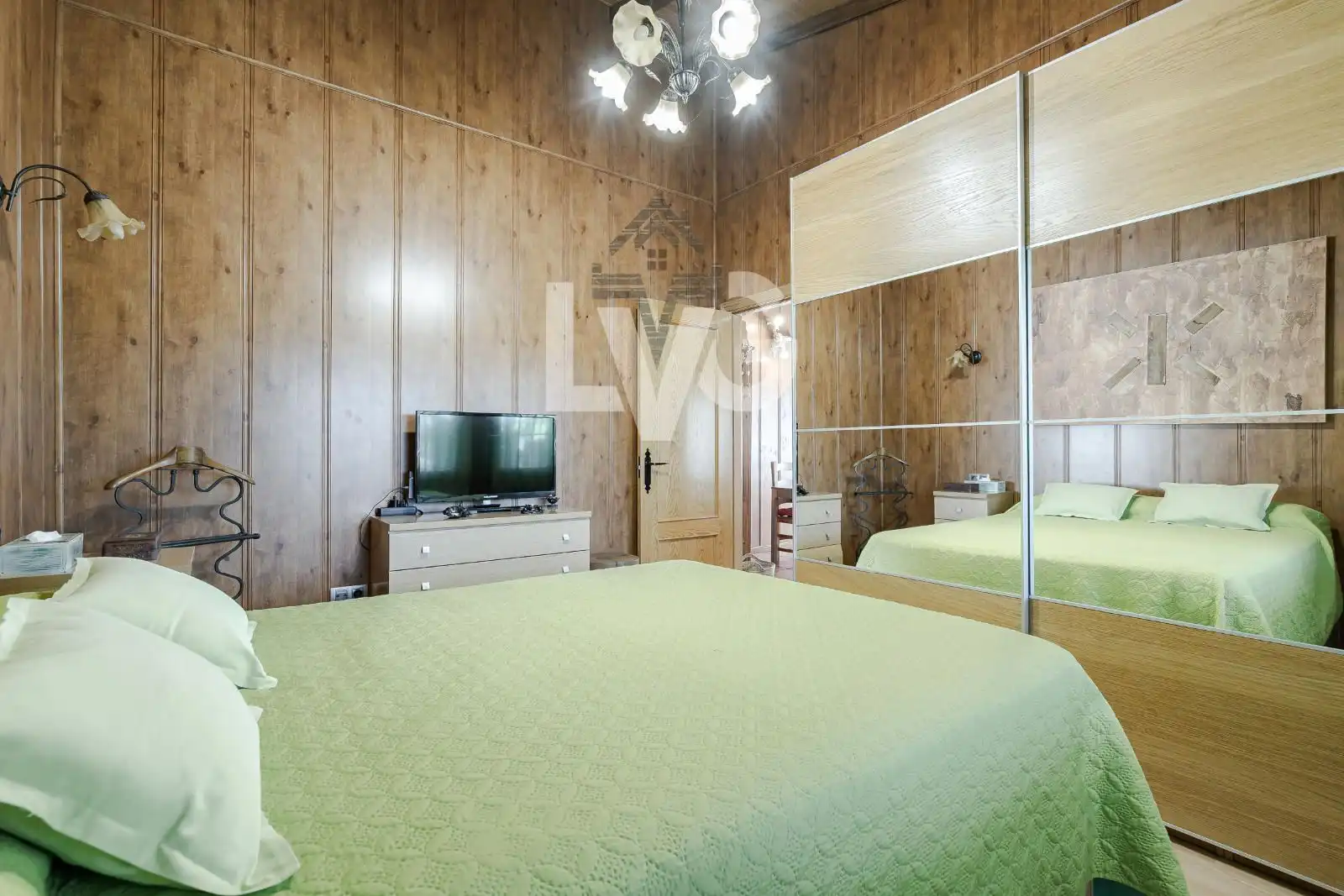 Schlafzimmer von Haus oder Chalet zum Verkauf in Valdetorres de Jarama mit Klimaanlage, Heizung und Privatgarten