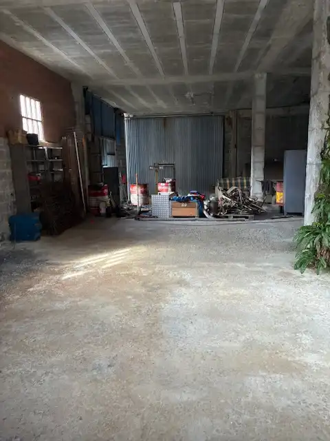 Local en venta en A Laracha  