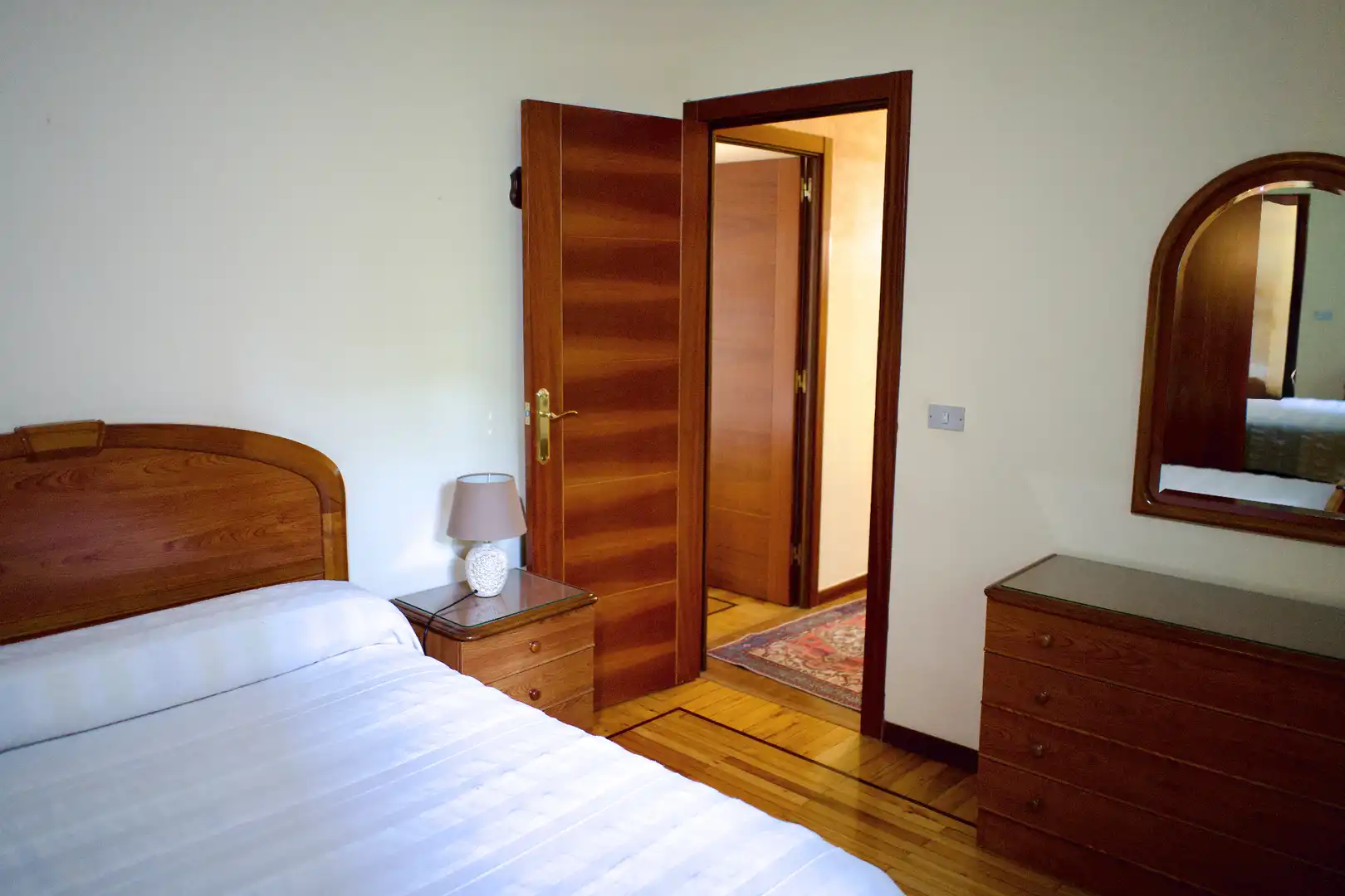 Habitación de Piso en venta en Vigo  con Calefacción, Parquet y Amueblado
