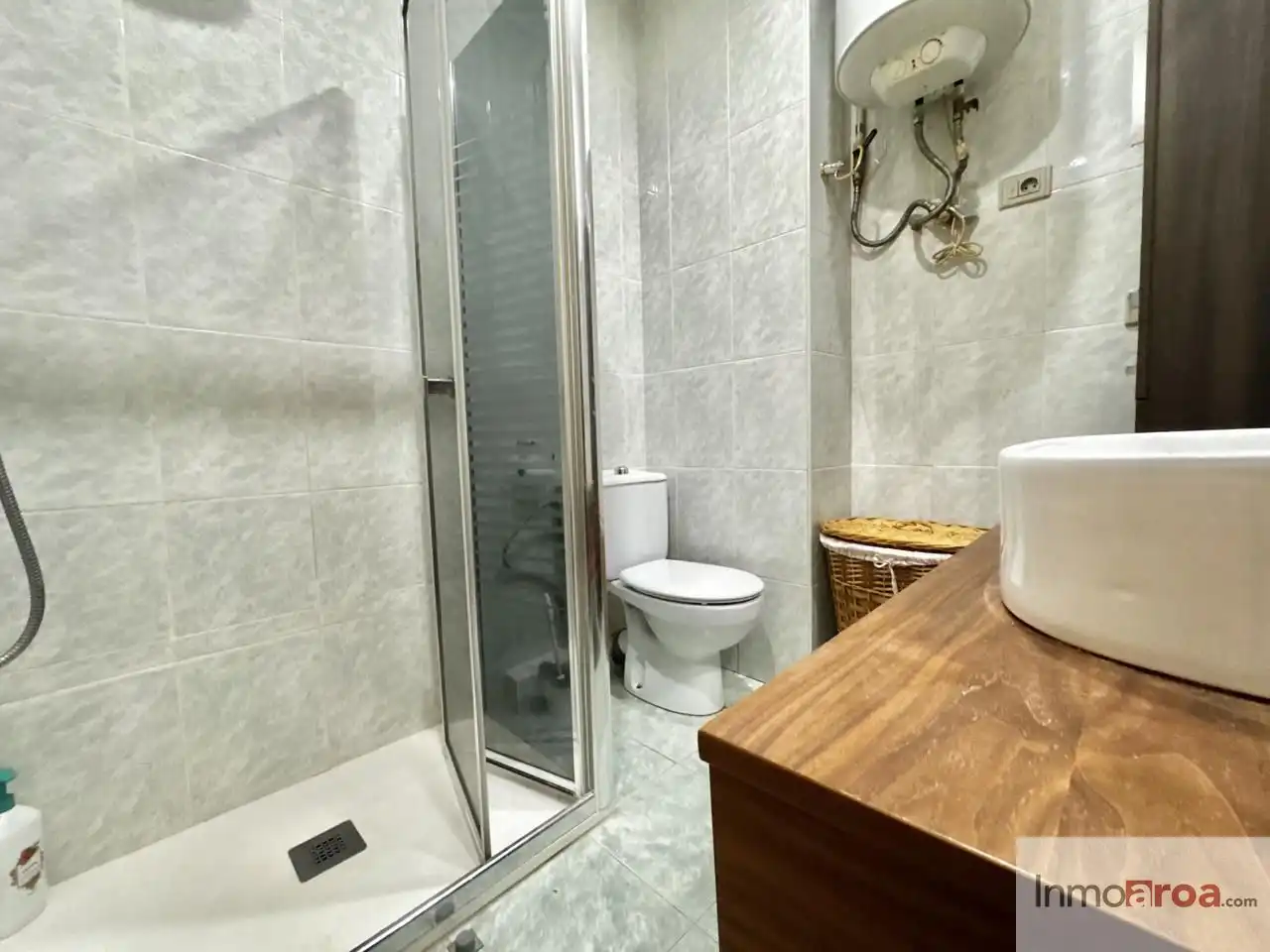 Badezimmer von Wohnung zur Miete in Benicasim / Benicàssim mit Klimaanlage, Heizung und Terrasse