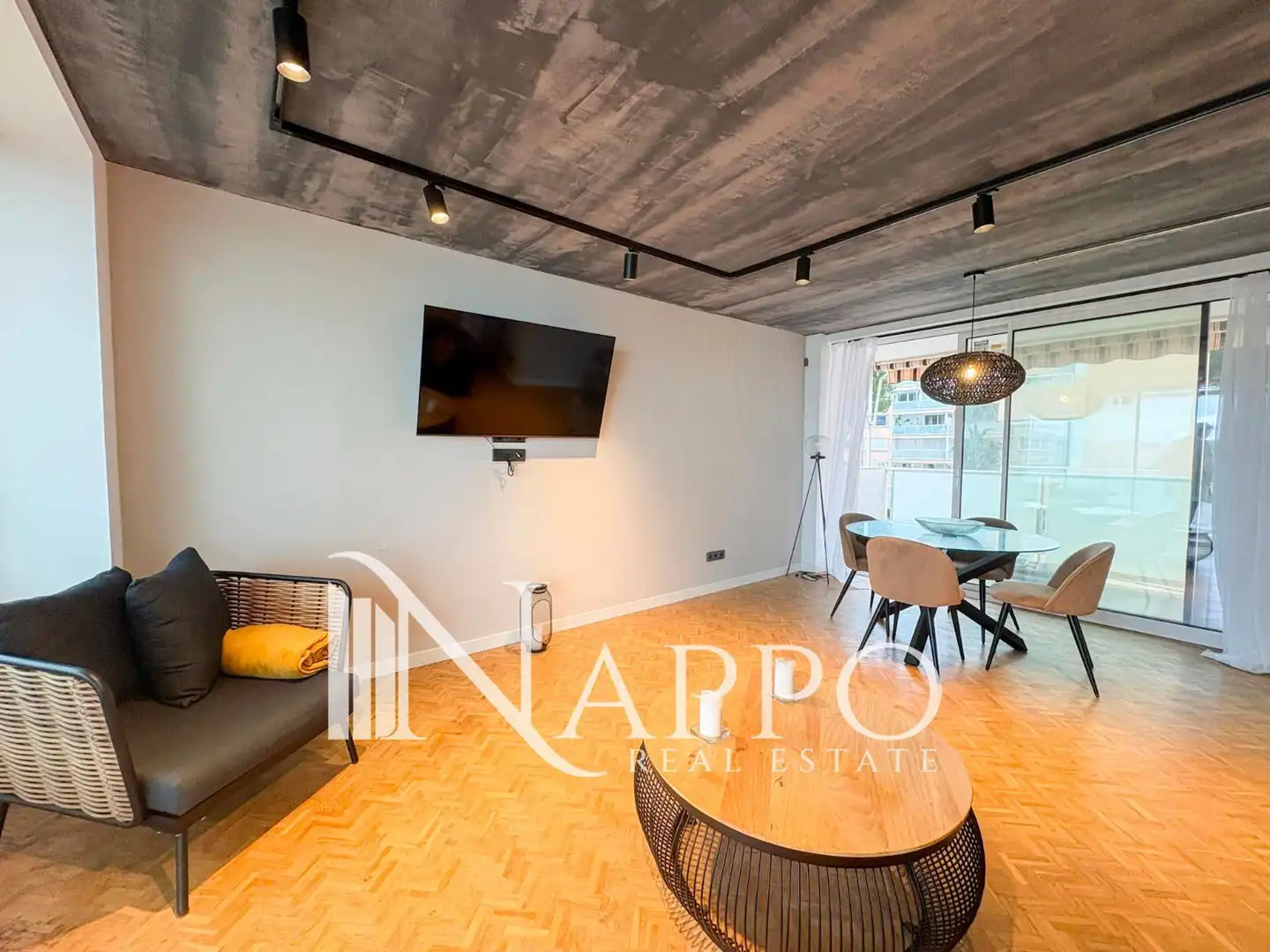 Living room of Flat for sale in Calvià  with Air Conditioner, Heating and Terrace