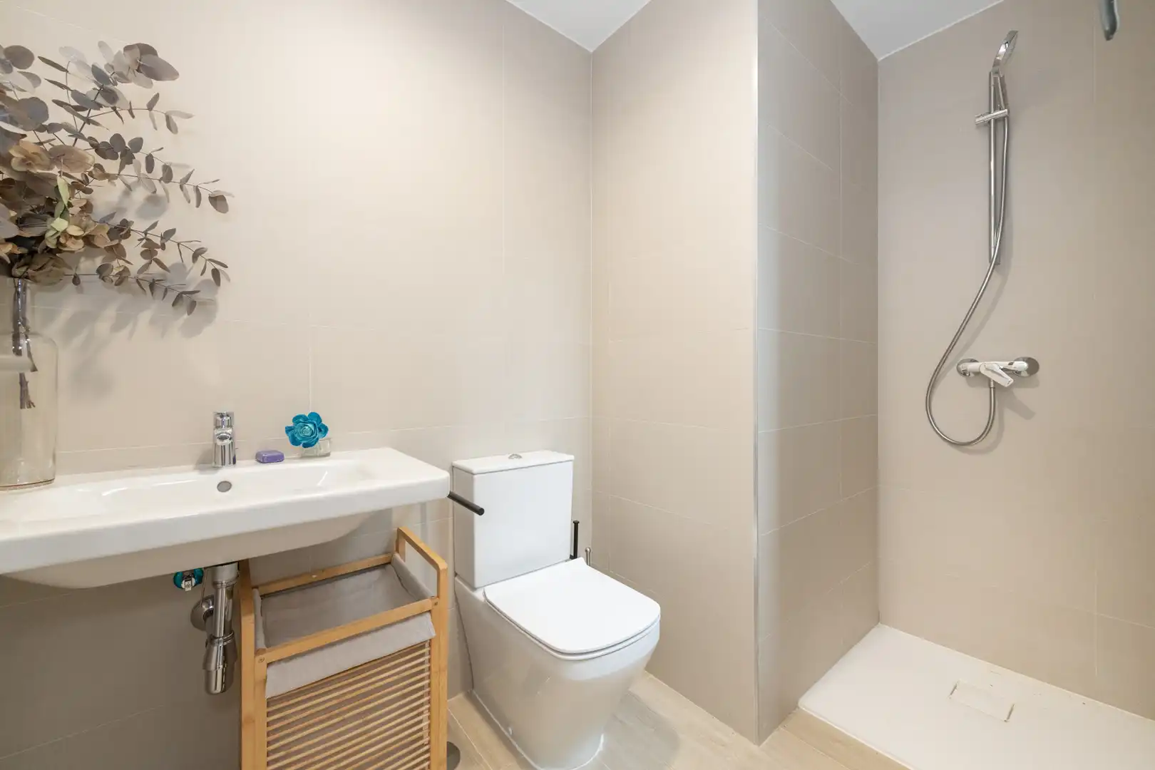 Baño de Dúplex en venta en Majadahonda con Aire acondicionado, Calefacción y Jardín privado