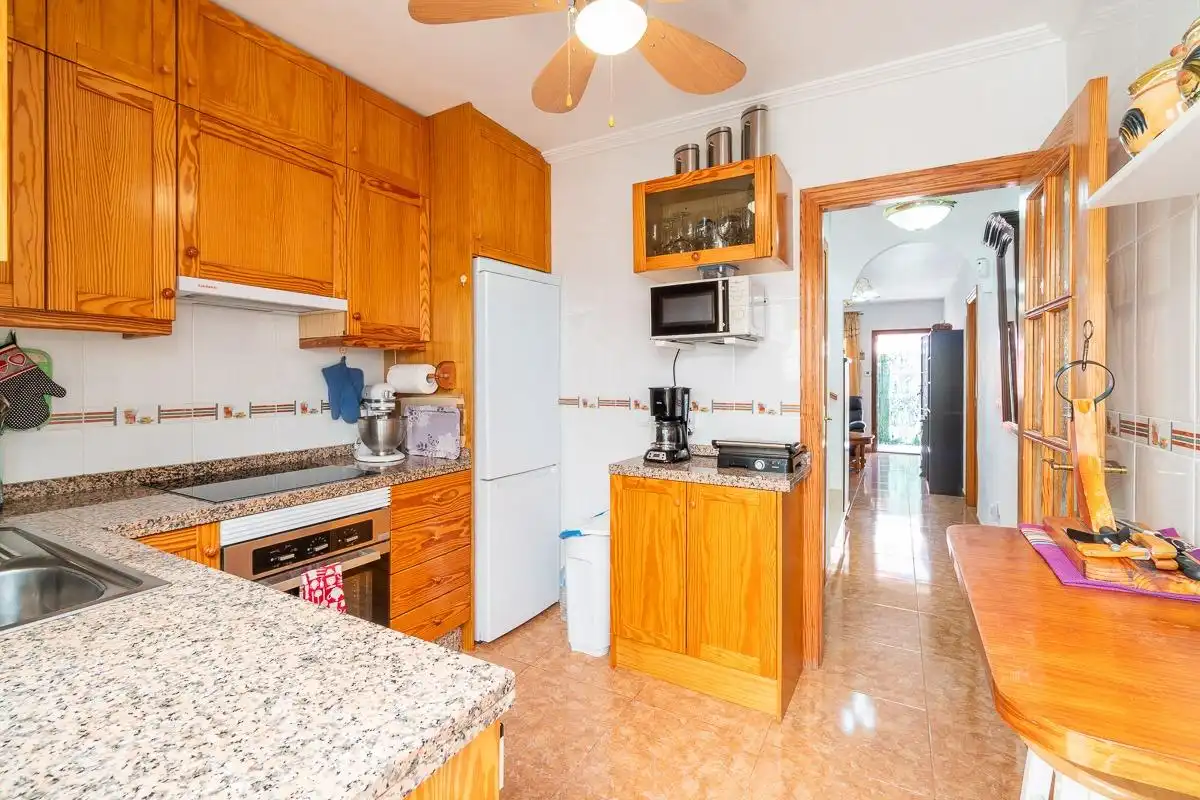 Cocina de Casa o chalet en venta en Orihuela con Aire acondicionado, Jardín privado y Trastero