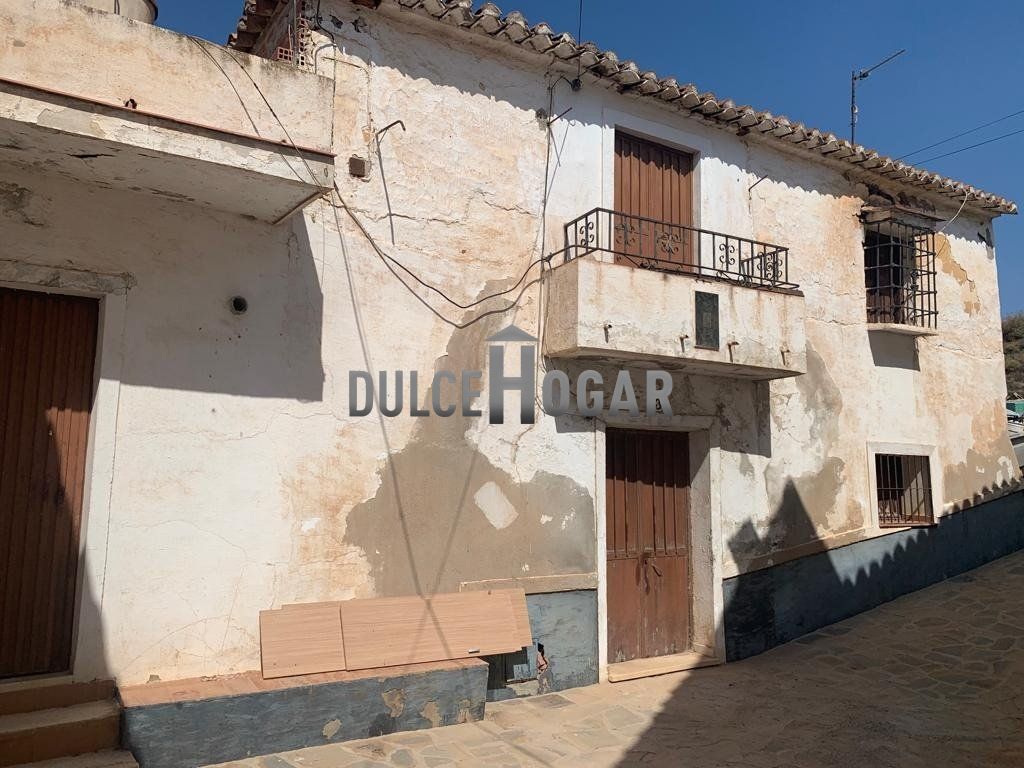 Vista exterior de Finca rústica en venda en Macharaviaya amb Jardí privat, Terrassa i Traster