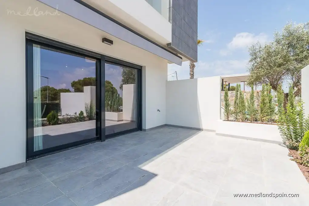 Terraza de Apartamento en venta en Torrevieja con Jardín privado, Terraza y Piscina comunitaria