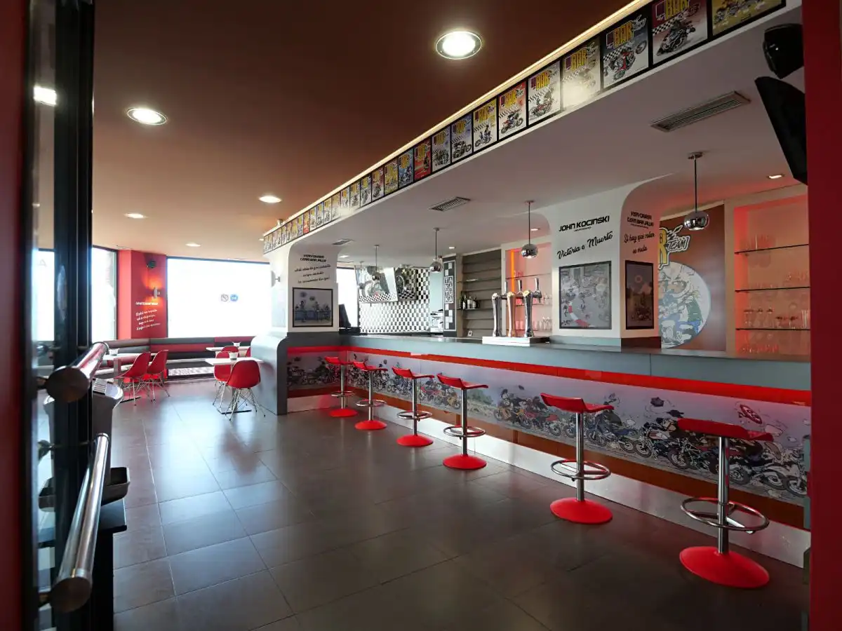 Local comercial en venda a Colindres, imagen 5