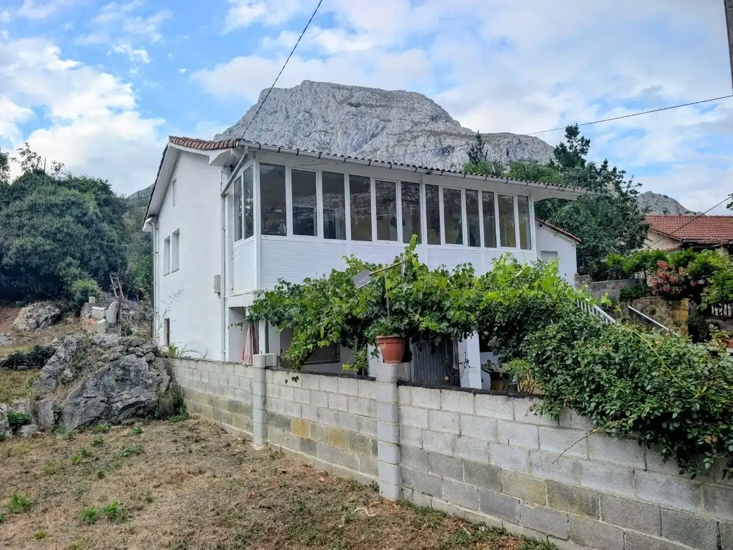 Vista exterior de Casa o xalet en venda en Teverga amb Balcó