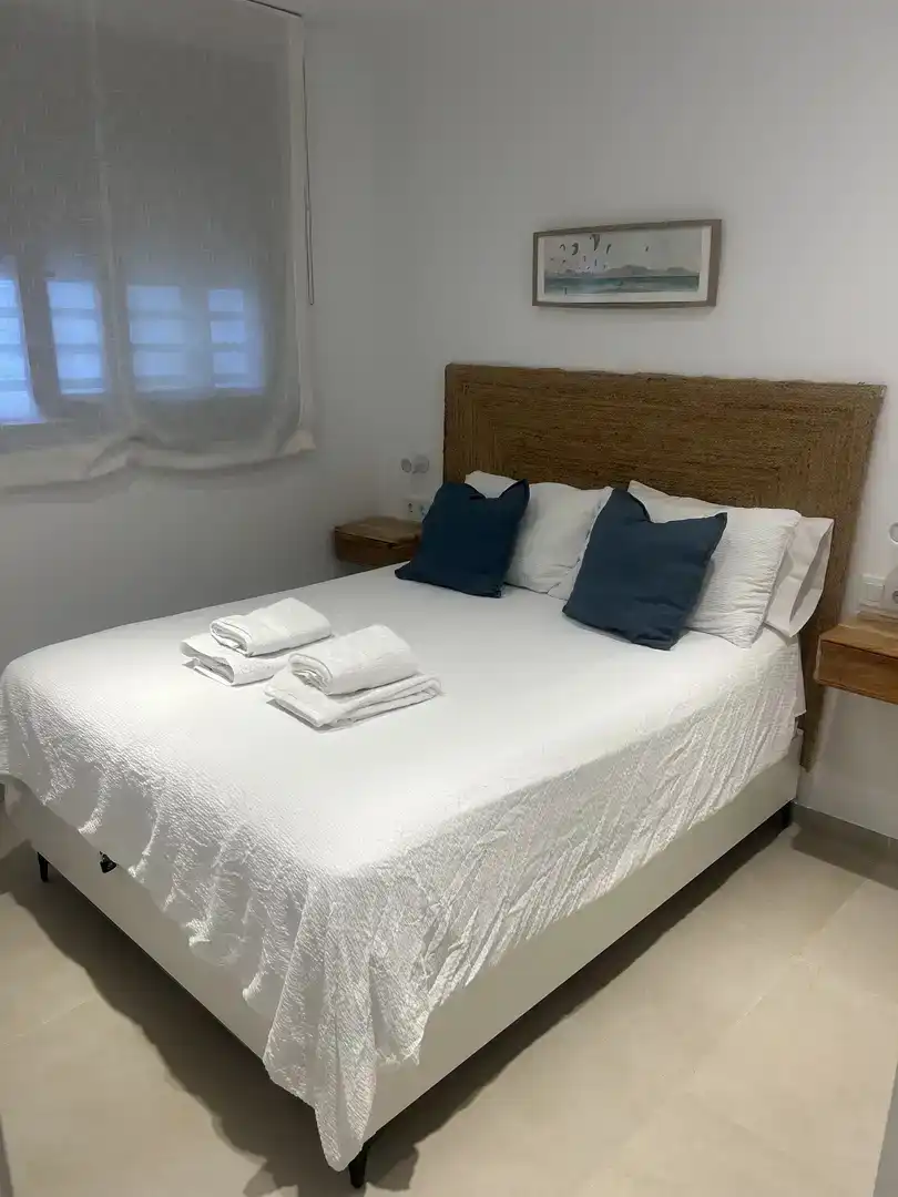 Habitación de Apartamento de alquiler en Tarifa con Aire acondicionado, Piscina y Amueblado