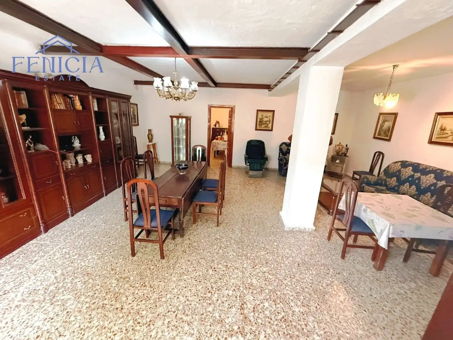 Comedor de Edificio en venta en Lentegí