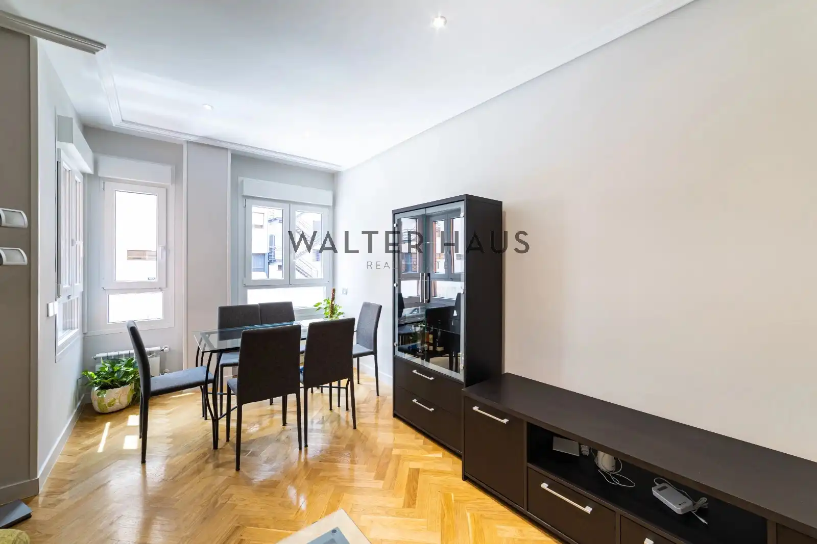 Exterior view of Flat for sale in Madrid  with Air Conditioner, Heating and Storage room