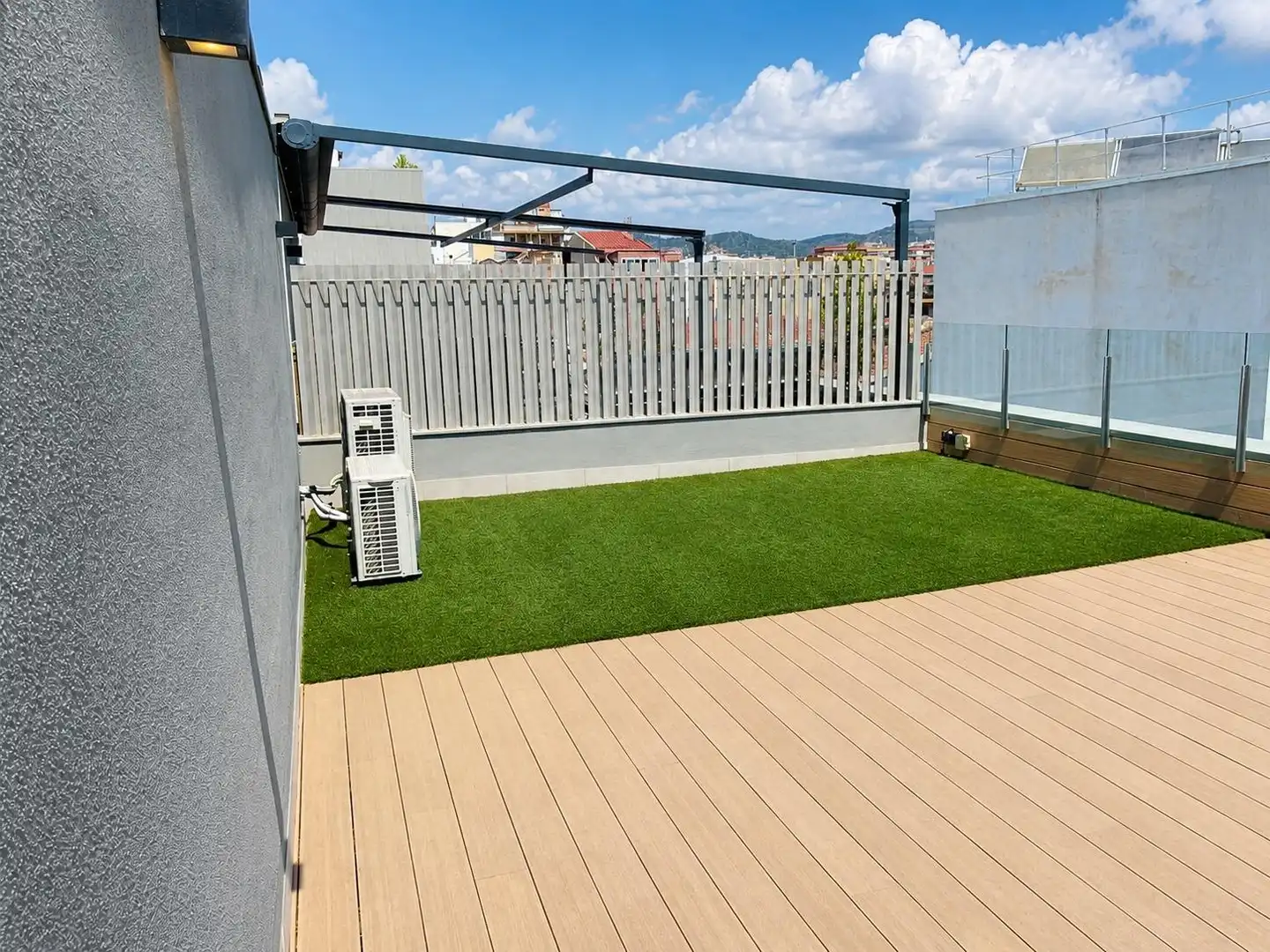 Terrace of Attic for rent in Badalona  with Air Conditioner, Heating and Parquet flooring