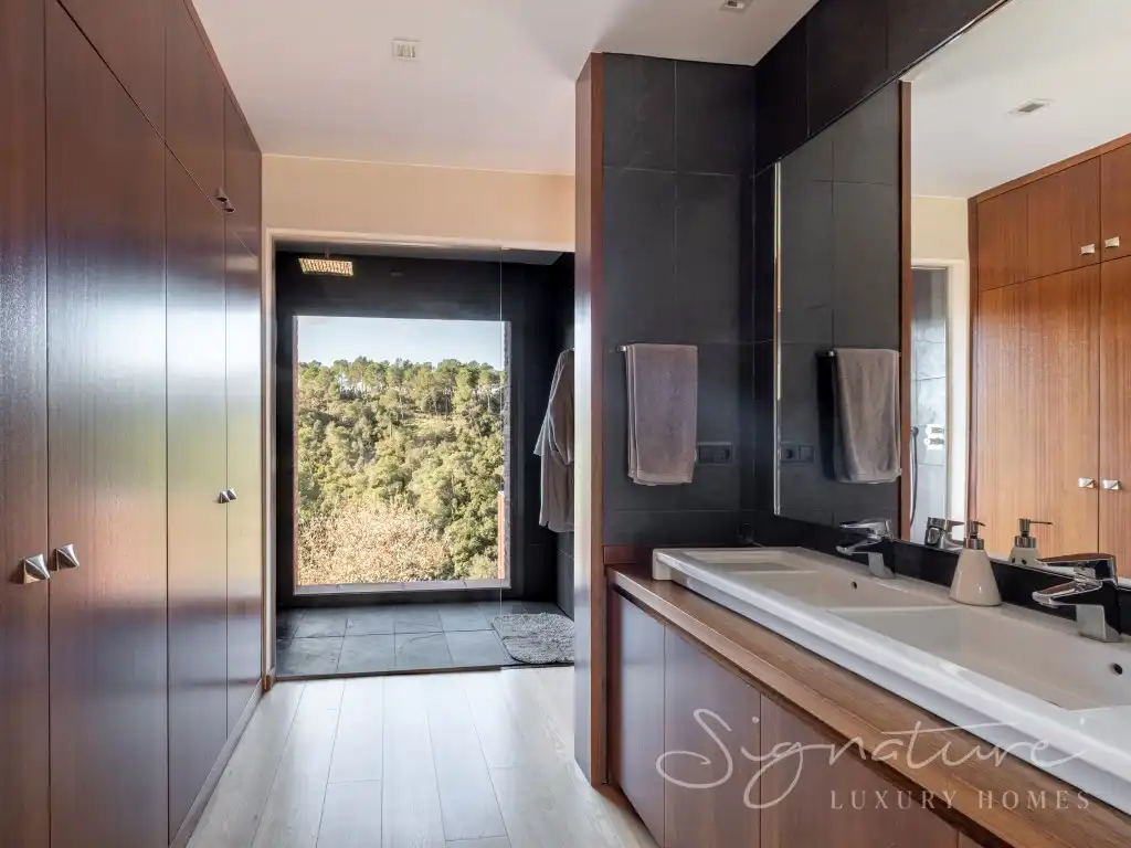 Bany de Casa o xalet en venda en Sant Cugat del Vallès amb Aire condicionat, Calefacció i Terrassa
